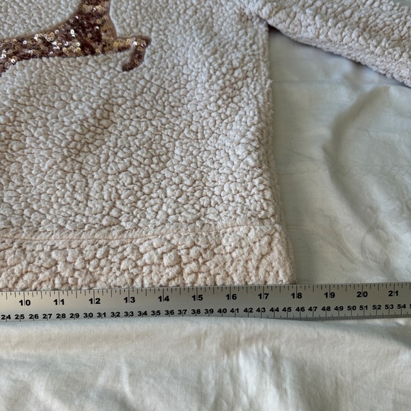 Chance or Fate Women's Light‎ Salmon Pink Sequin Reindeer Sherpa Sweater Top M - Picture 12 of 13